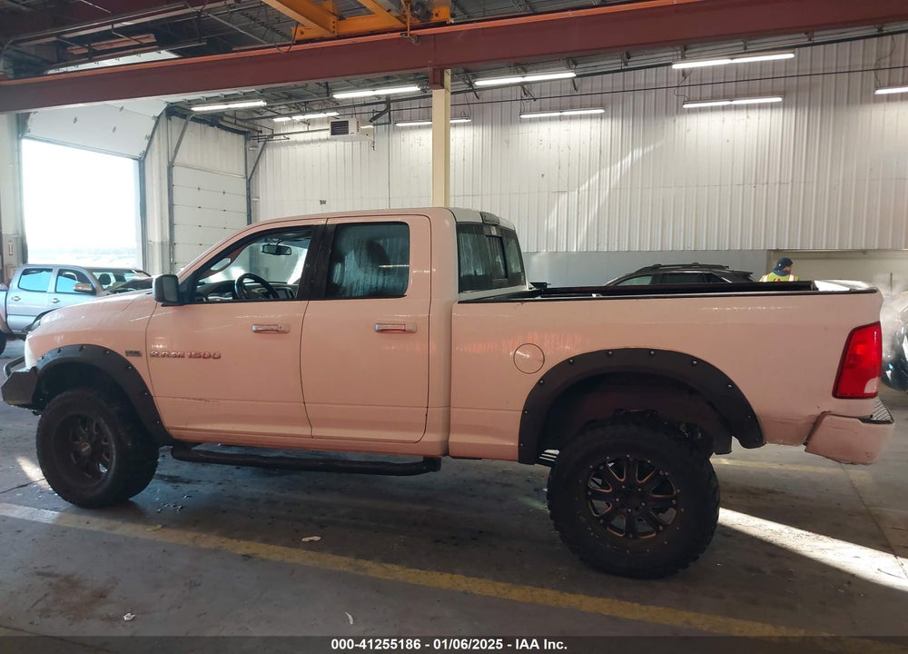 2011 RAM 1500 SLT VIN: 1D7RV1GT0BS638213