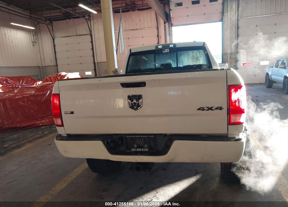 2011 RAM 1500 SLT VIN: 1D7RV1GT0BS638213
