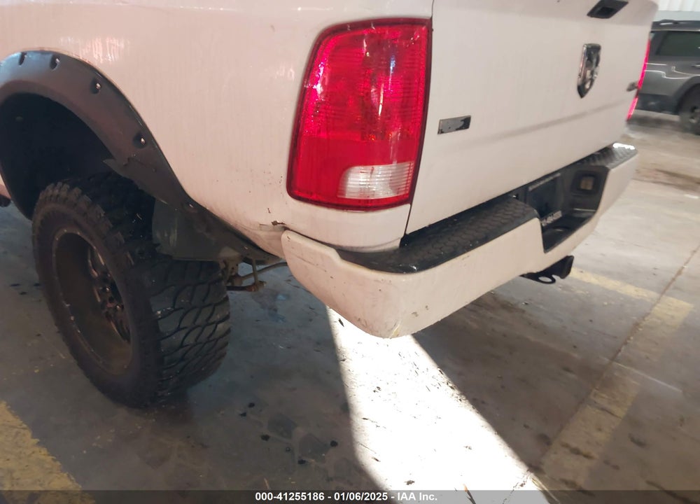 2011 RAM 1500 SLT VIN: 1D7RV1GT0BS638213