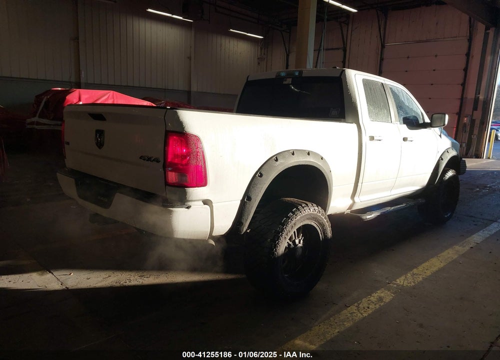 2011 RAM 1500 SLT VIN: 1D7RV1GT0BS638213