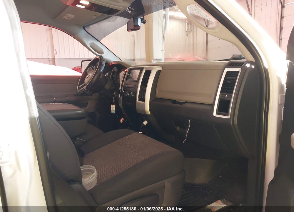 2011 RAM 1500 SLT VIN: 1D7RV1GT0BS638213