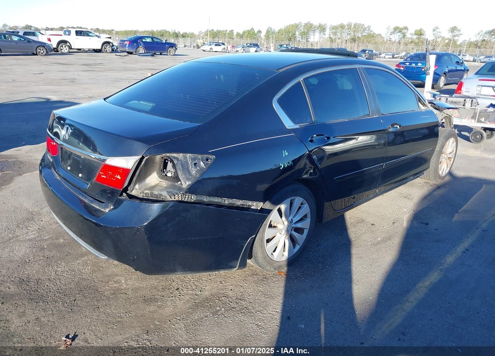 2013 HONDA ACCORD VIN: 1HGCR2F7XDA083070