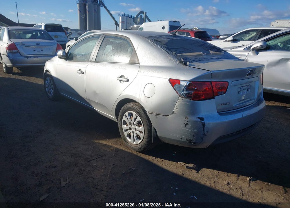 2010 KIA FORTE VIN: KNAFU4A25A5048469