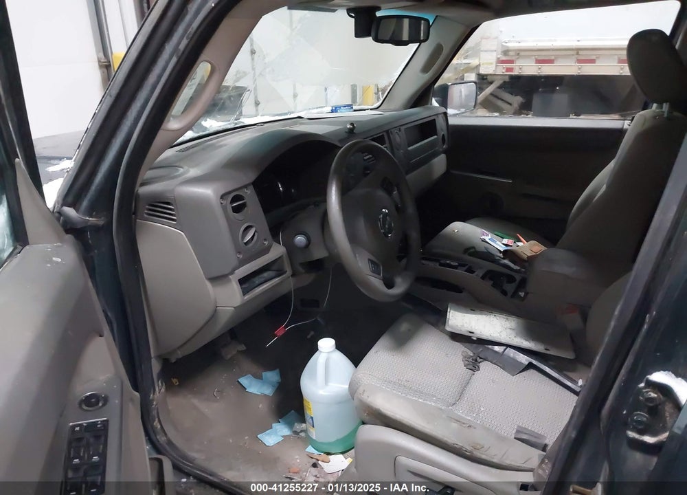 2006 JEEP COMMANDER VIN: 1J8HH48N96C211023