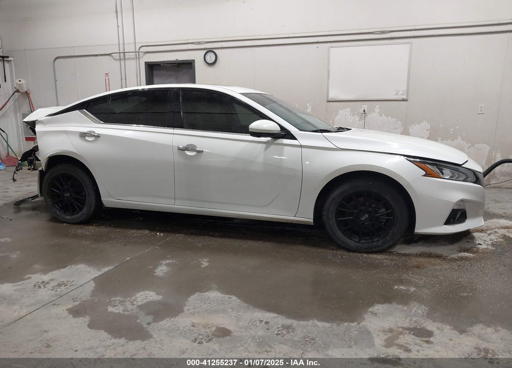2019 NISSAN ALTIMA VIN: 1N4BL4FW7KN304666