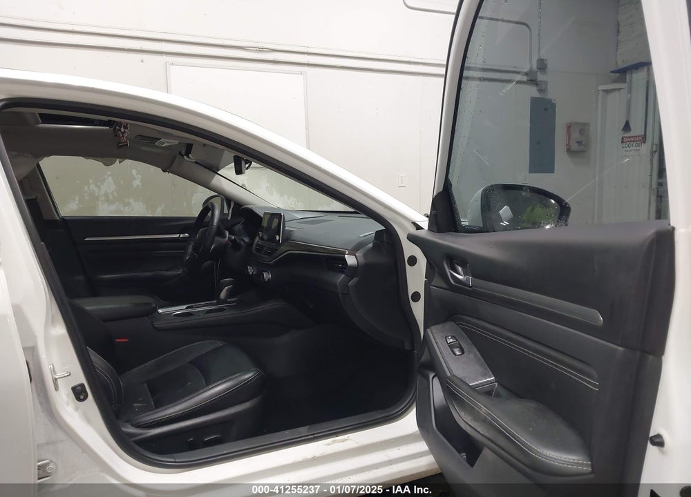 2019 NISSAN ALTIMA VIN: 1N4BL4FW7KN304666