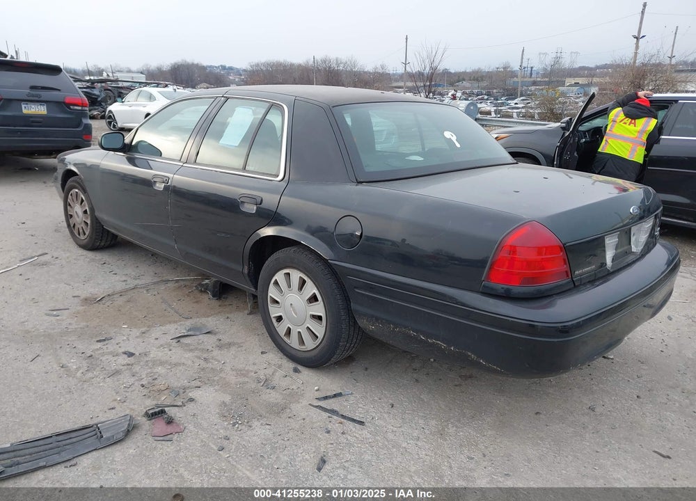 2011 FORD CROWN VICTORIA VIN: 2FABP7BV0BX162940