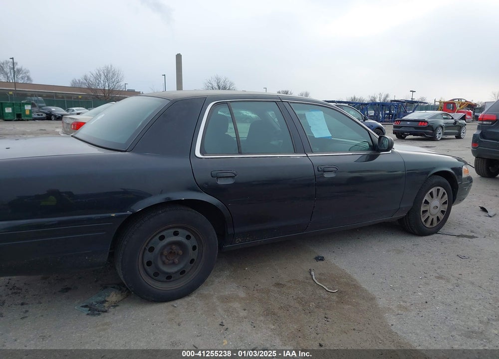 2011 FORD CROWN VICTORIA VIN: 2FABP7BV0BX162940