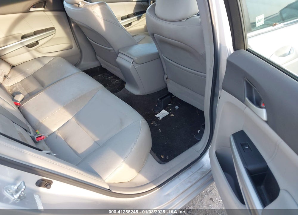 2009 HONDA ACCORD 2.4 EX-L VIN: 1HGCP26819A084842