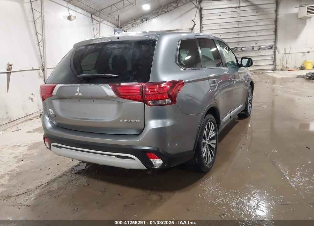 2019 MITSUBISHI OUTLANDER ES VIN: JA4AD2A36KZ018122