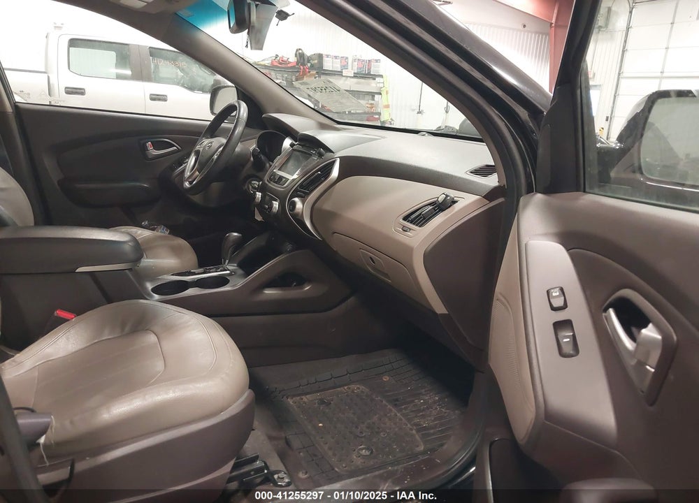 2012 HYUNDAI TUCSON LIMITED VIN: KM8JUCAC6CU510073