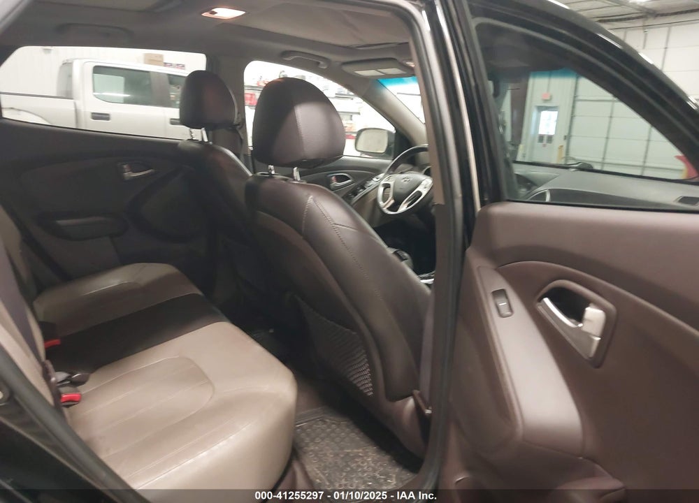 2012 HYUNDAI TUCSON LIMITED VIN: KM8JUCAC6CU510073