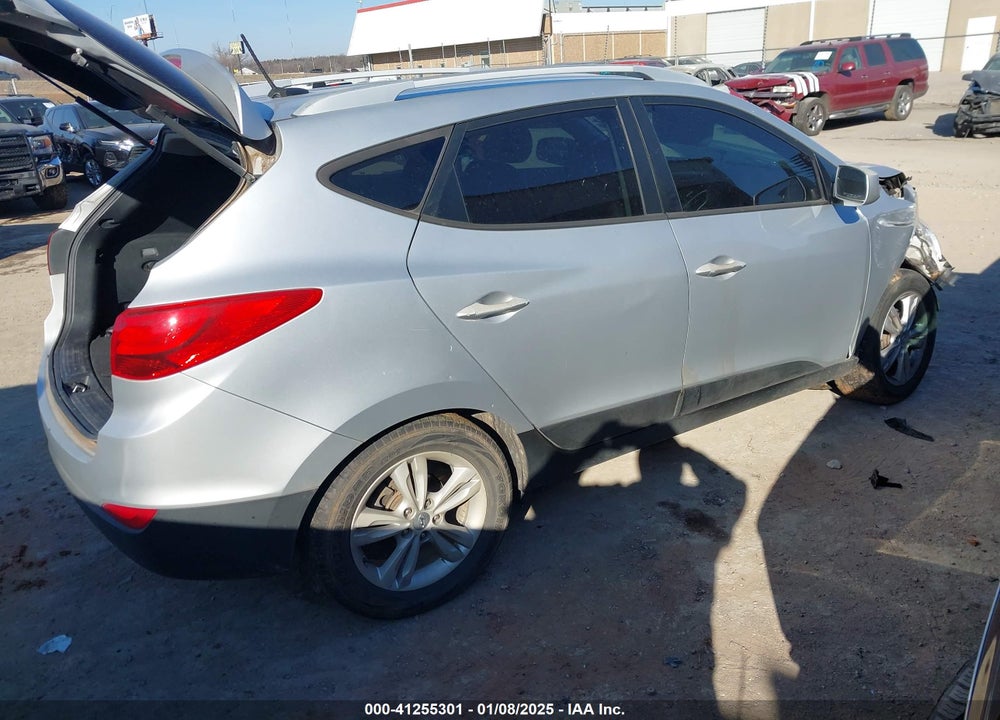 2011 HYUNDAI TUCSON GLS VIN: KM8JU3AC3BU126976