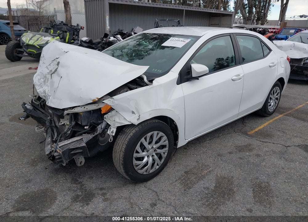 2018 TOYOTA COROLLA LE VIN: 5YFBURHE2JP836126