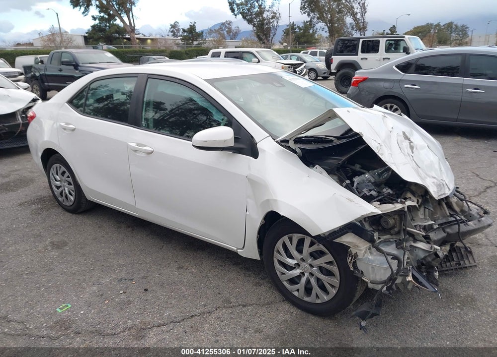 2018 TOYOTA COROLLA LE VIN: 5YFBURHE2JP836126