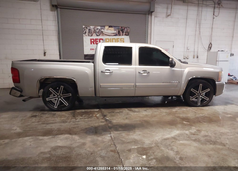 2008 CHEV SILVERADO 1500 LT1 C VIN: 3GCEC13C08G128822