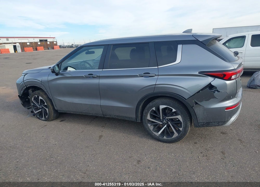 2024 MITSUBISHI OUTLANDER SE 2.5 2WD/SE BLACK EDITION S-AWC/SE BLACK EDITION W/PANO ROOF S-AWC VIN: JA4J3VA84RZ041828