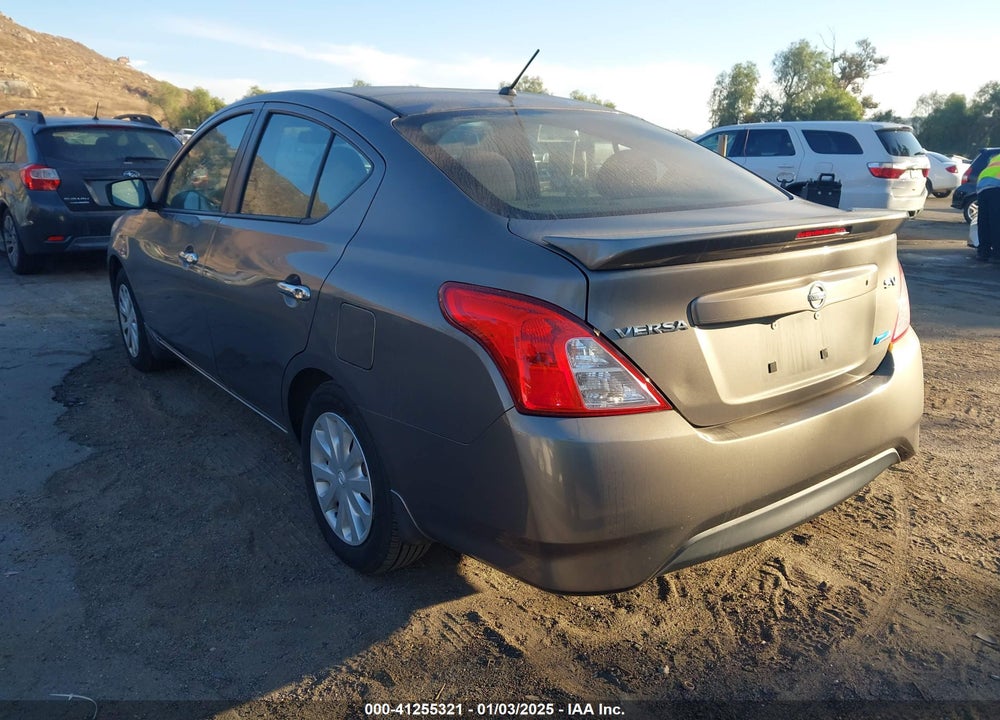 2015 NISSAN VERSA 1.6 SV VIN: 3N1CN7AP1FL879414