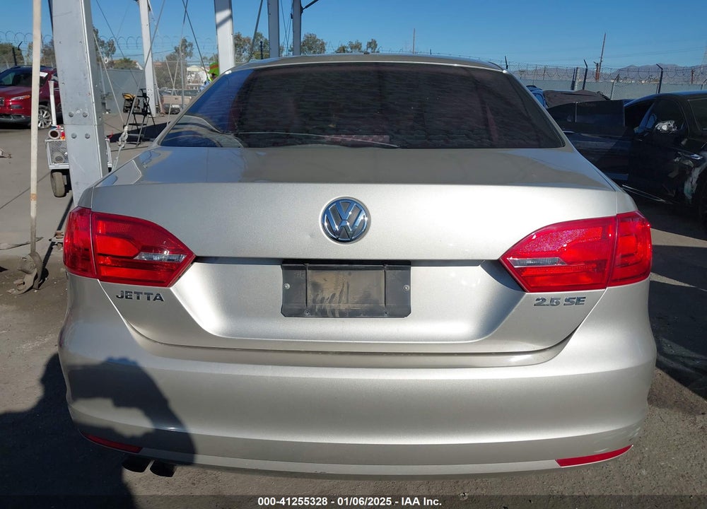 2013 VOLKSWAGEN JETTA VIN: 3VWDP7AJ2DM227803