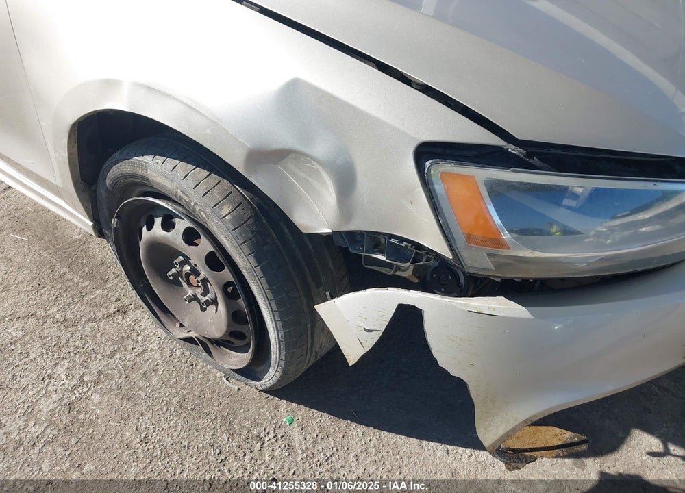 2013 VOLKSWAGEN JETTA VIN: 3VWDP7AJ2DM227803