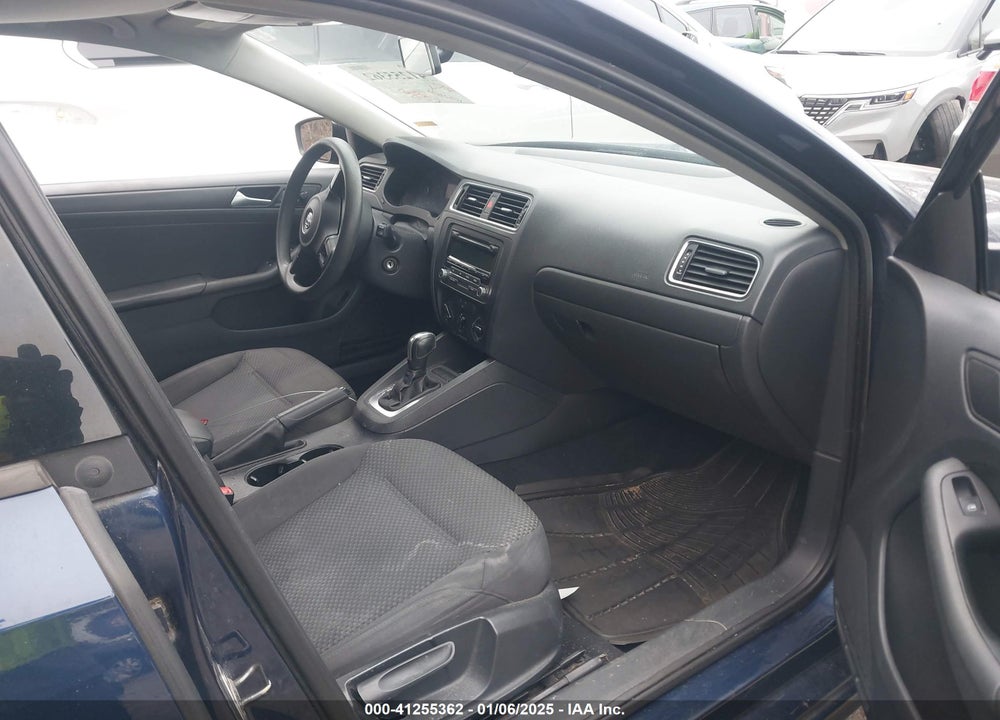 2013 VOLKSWAGEN JETTA 2.0L S VIN: 3VW2K7AJ3DM310632