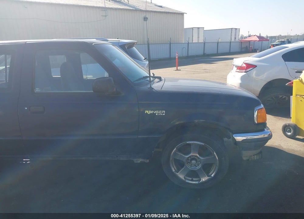 1994 FORD RANGER SUPER CAB VIN: 1FTCR14A1RPA18555