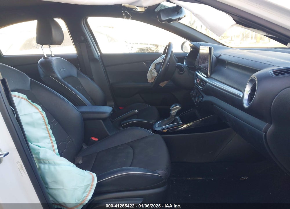 2023 KIA FORTE VIN: 3KPF54AD6PE563592