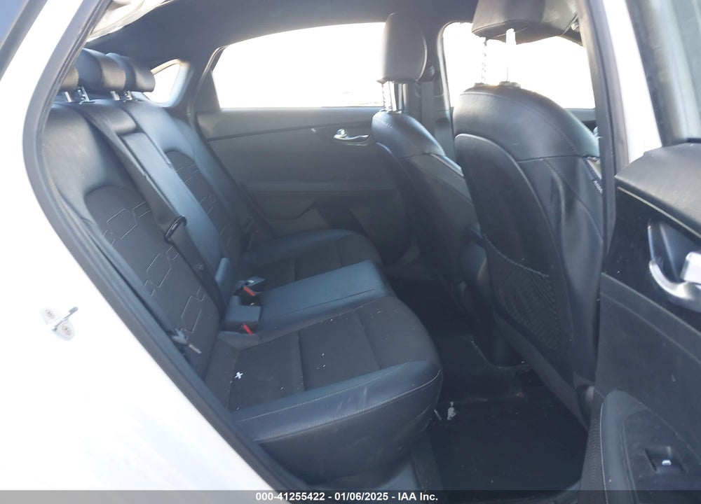 2023 KIA FORTE VIN: 3KPF54AD6PE563592