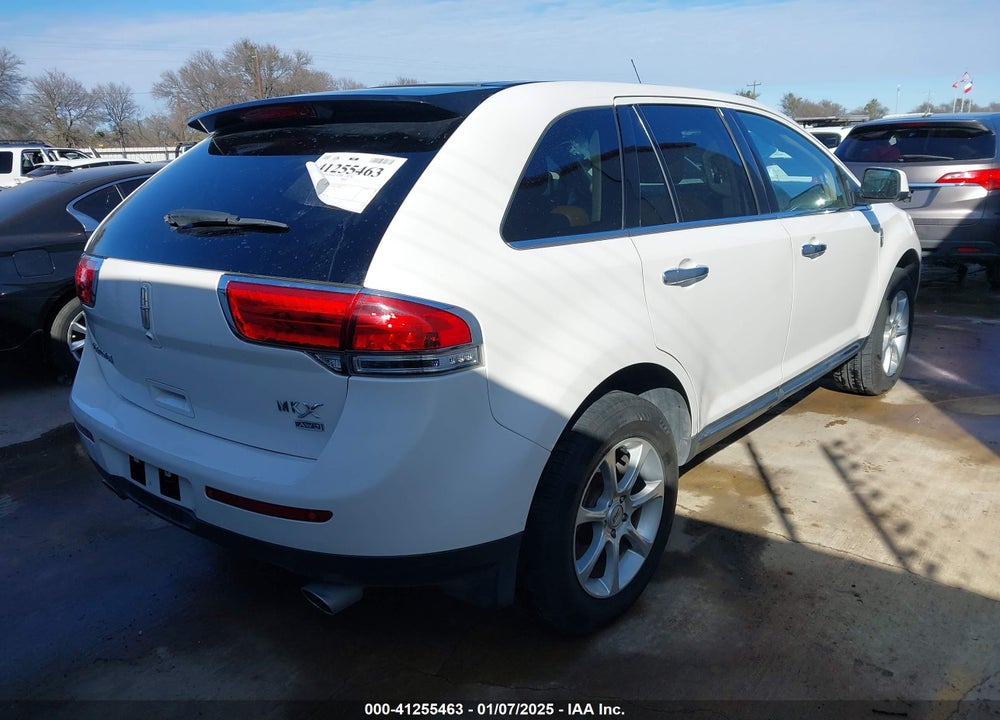 2011 LINCOLN MKX VIN: 2LMDJ8JK1BBJ02616