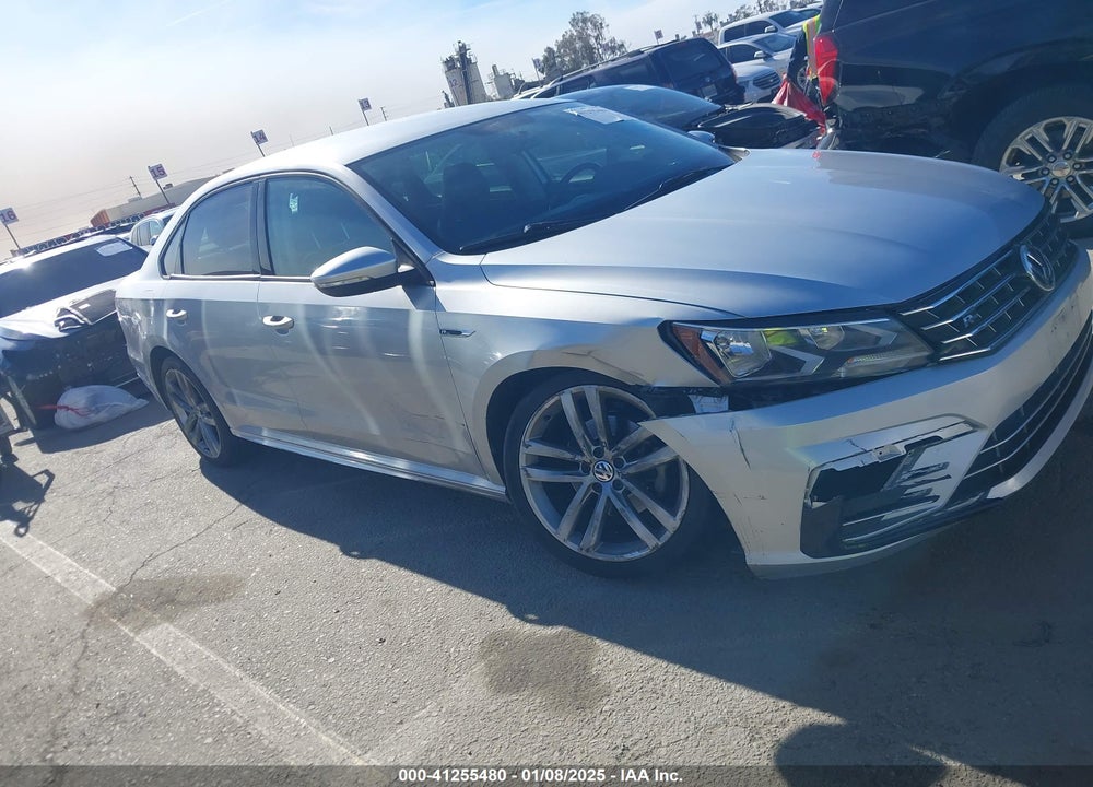 2018 VOLKSWAGEN PASSAT VIN: 1VWAA7A36JC006207