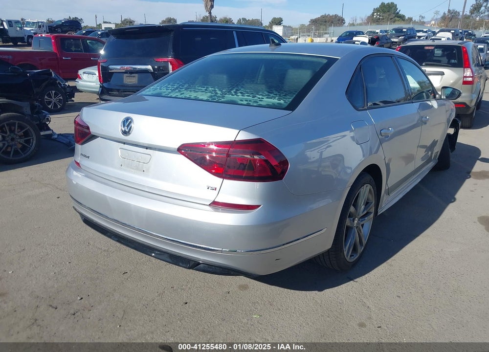 2018 VOLKSWAGEN PASSAT VIN: 1VWAA7A36JC006207