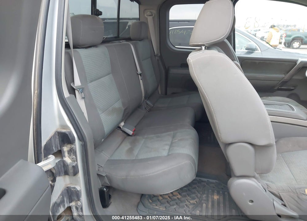 2005 NISSAN TITAN SE VIN: 1N6BA06B05N579321