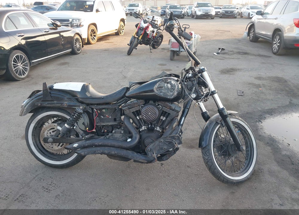 2007 HARLEY-DAVIDSON FXDBI VIN: 1HD1GX4137K329641