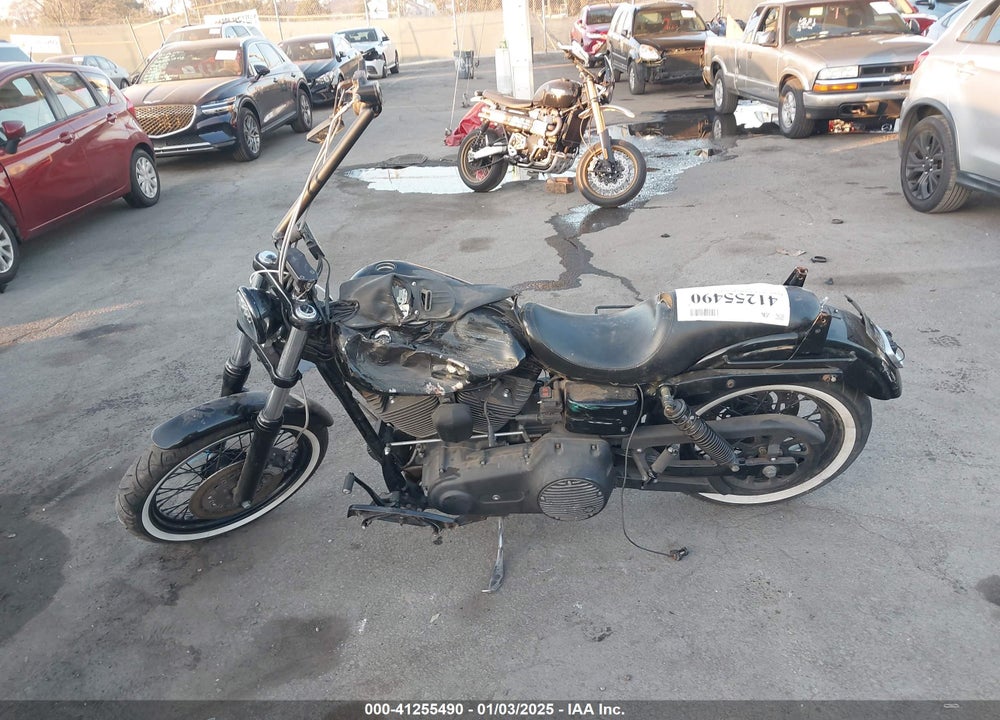 2007 HARLEY-DAVIDSON FXDBI VIN: 1HD1GX4137K329641