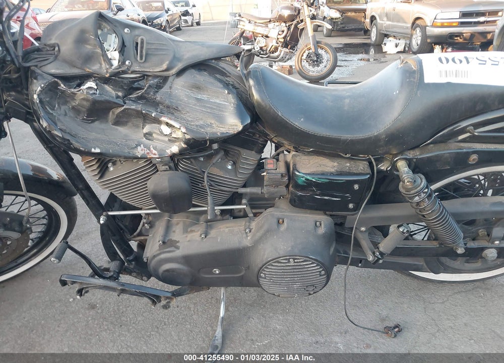 2007 HARLEY-DAVIDSON FXDBI VIN: 1HD1GX4137K329641