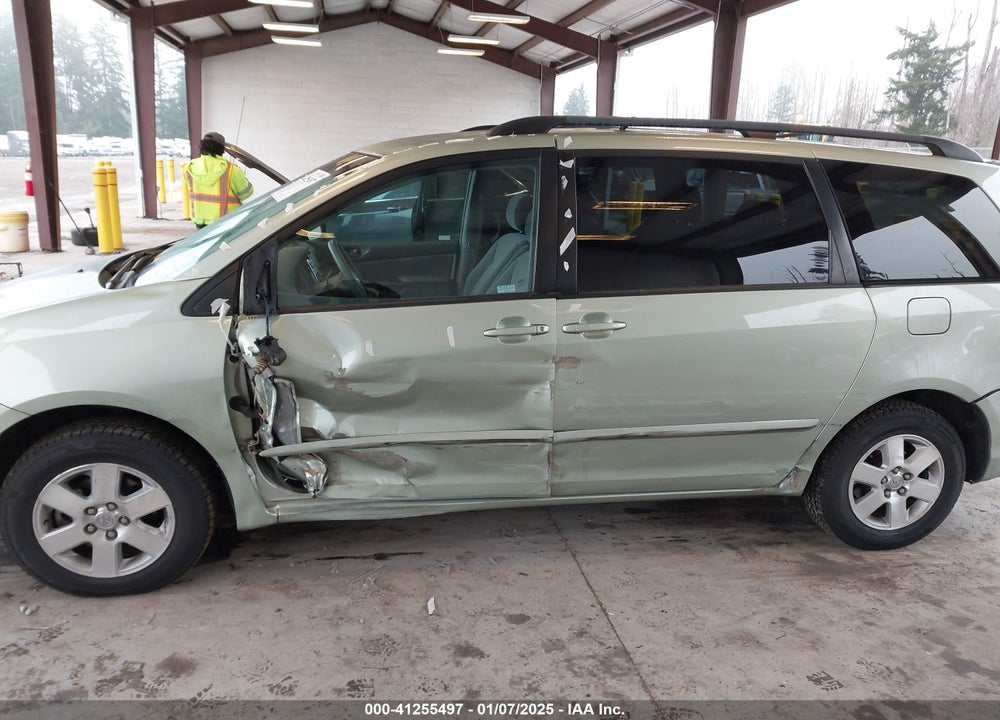 2006 TOYOTA SIENNA LE VIN: 5TDZA23C06S493013