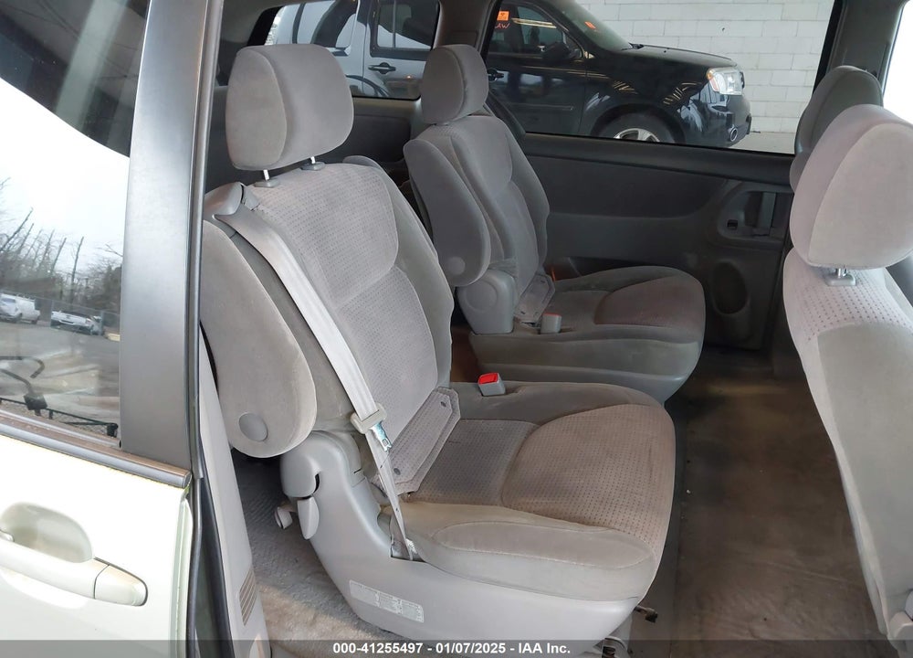 2006 TOYOTA SIENNA LE VIN: 5TDZA23C06S493013