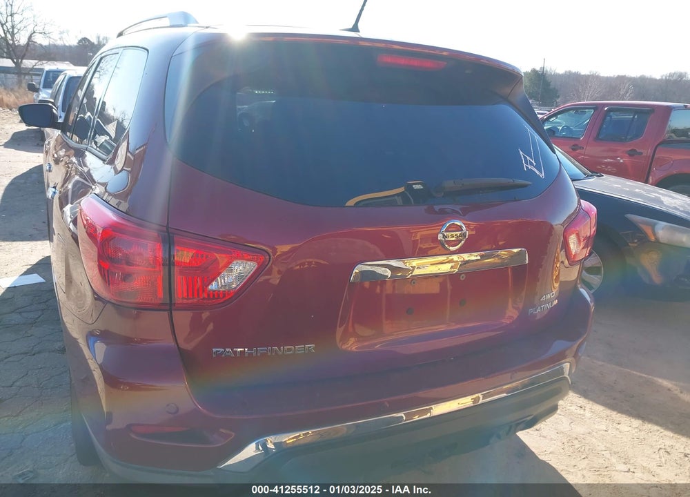 2018 NISSAN PATHFINDER PLATINUM VIN: 5N1DR2MM8JC662369