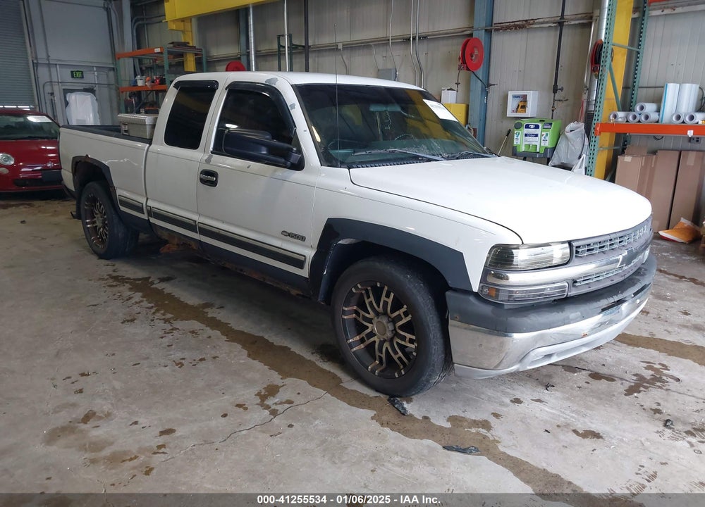 2001 CHEVROLET SILVERADO 1500 LS VIN: 2GCEC19T011405202