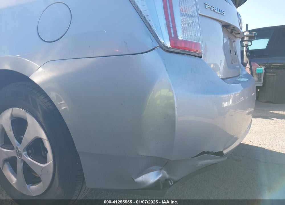 2015 TOYOTA PRIUS TWO VIN: JTDKN3DUXF0482543