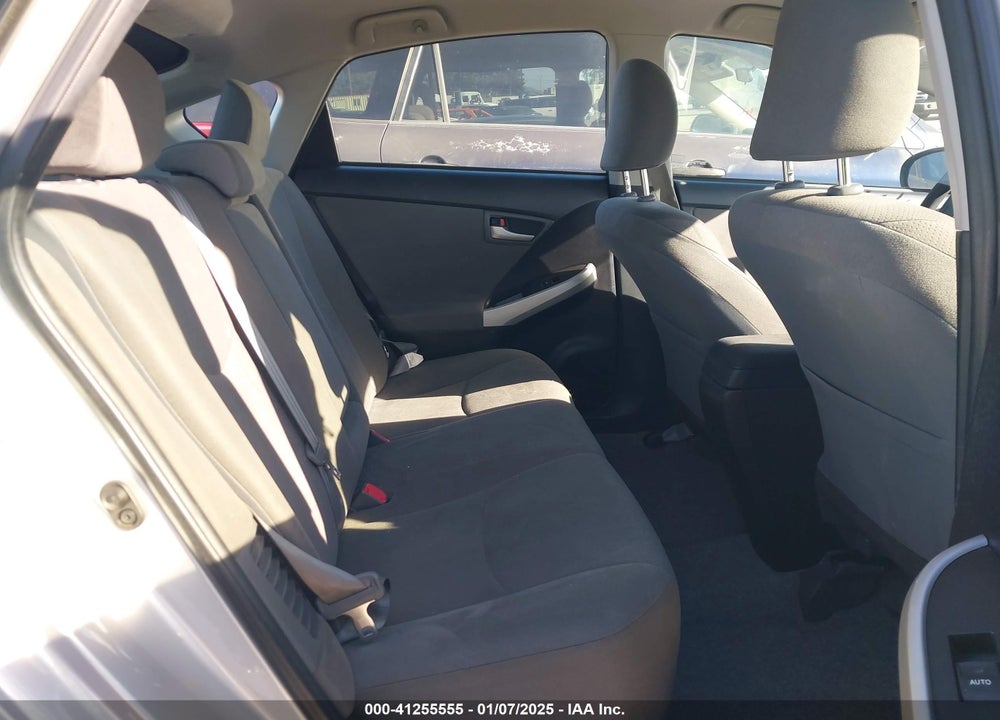2015 TOYOTA PRIUS TWO VIN: JTDKN3DUXF0482543