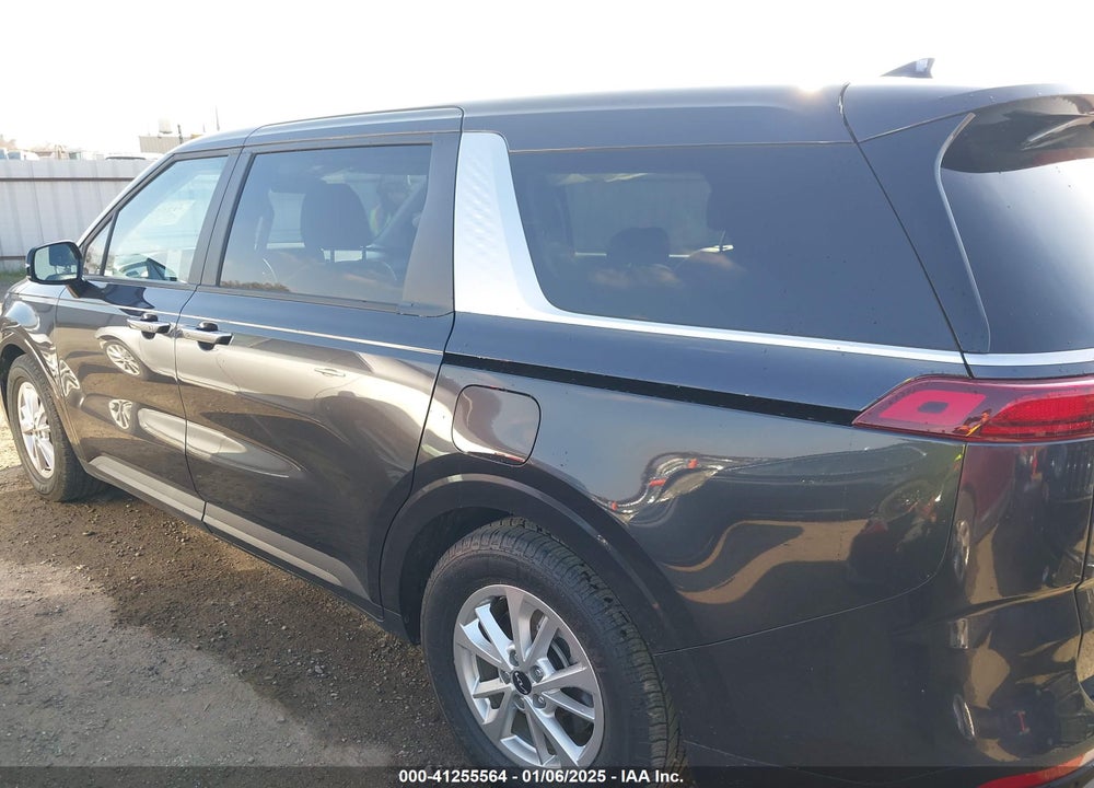 2023 KIA CARNIVAL MPV LX SEAT PACKAGE VIN: KNDNB4H39P6289960