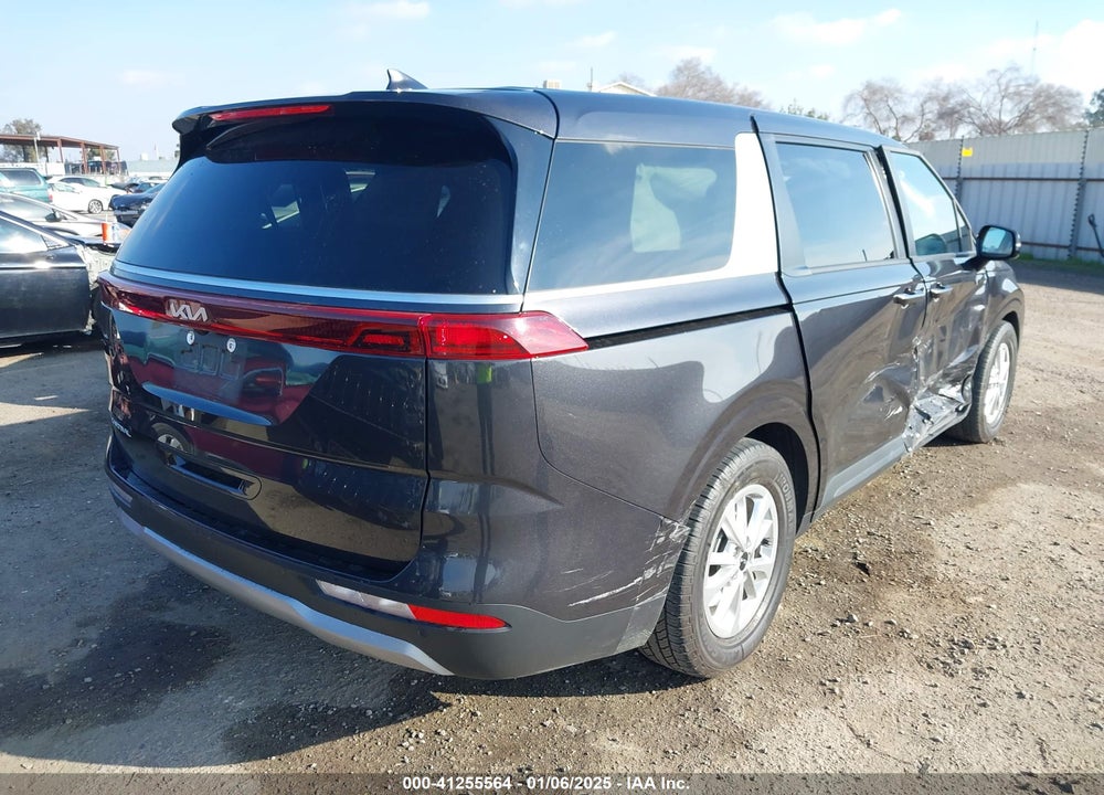 2023 KIA CARNIVAL MPV LX SEAT PACKAGE VIN: KNDNB4H39P6289960