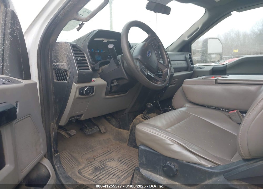 2018 FORD F-550 CHASSIS XL VIN: 1FDUF5HY6JEB13491
