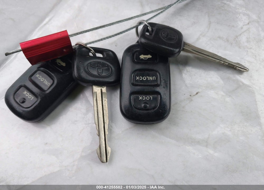 2003 TOYOTA CAMRY SE VIN: 4T1BE32K53U229583