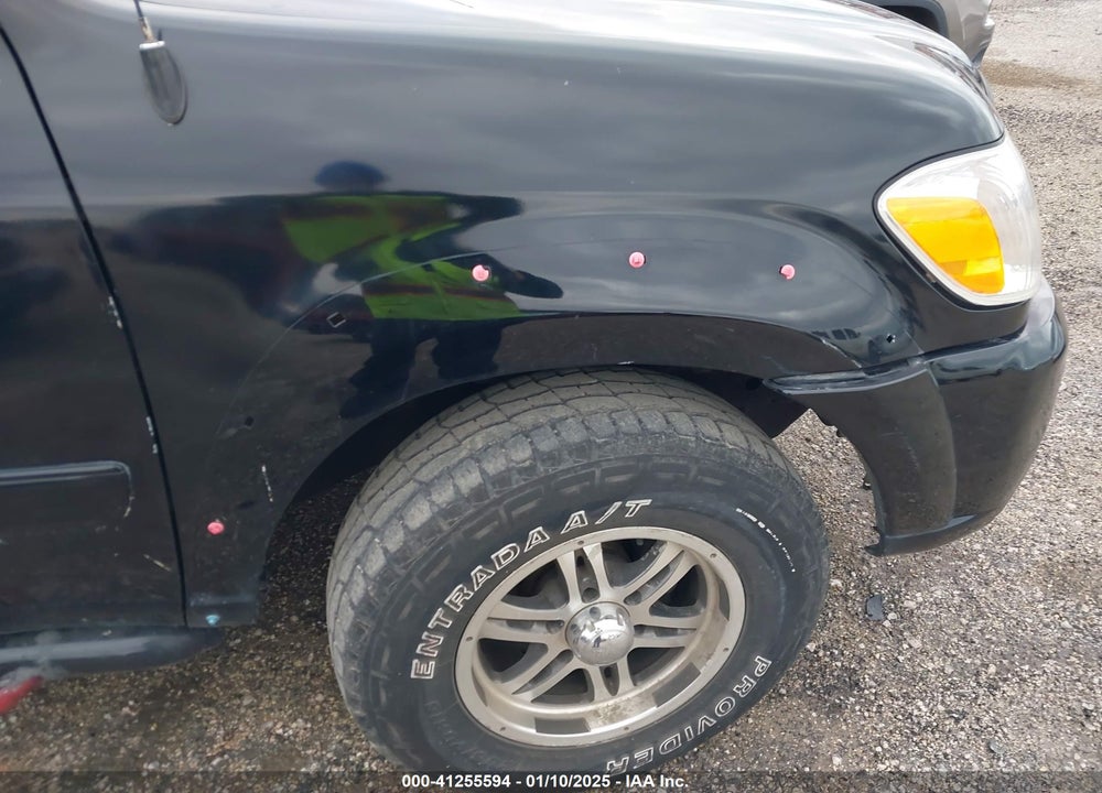 2005 TOYOTA TUNDRA LIMITED V8 VIN: 5TBDT48165S469555