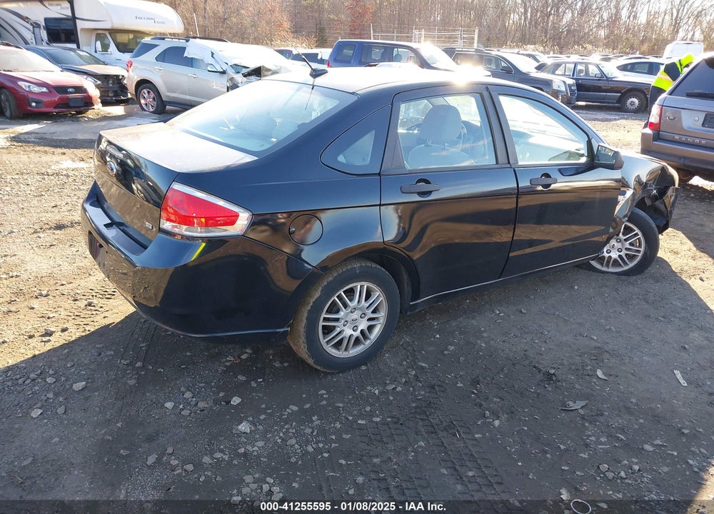 2010 FORD FOCUS SE VIN: 1FAHP3FNXAW147529