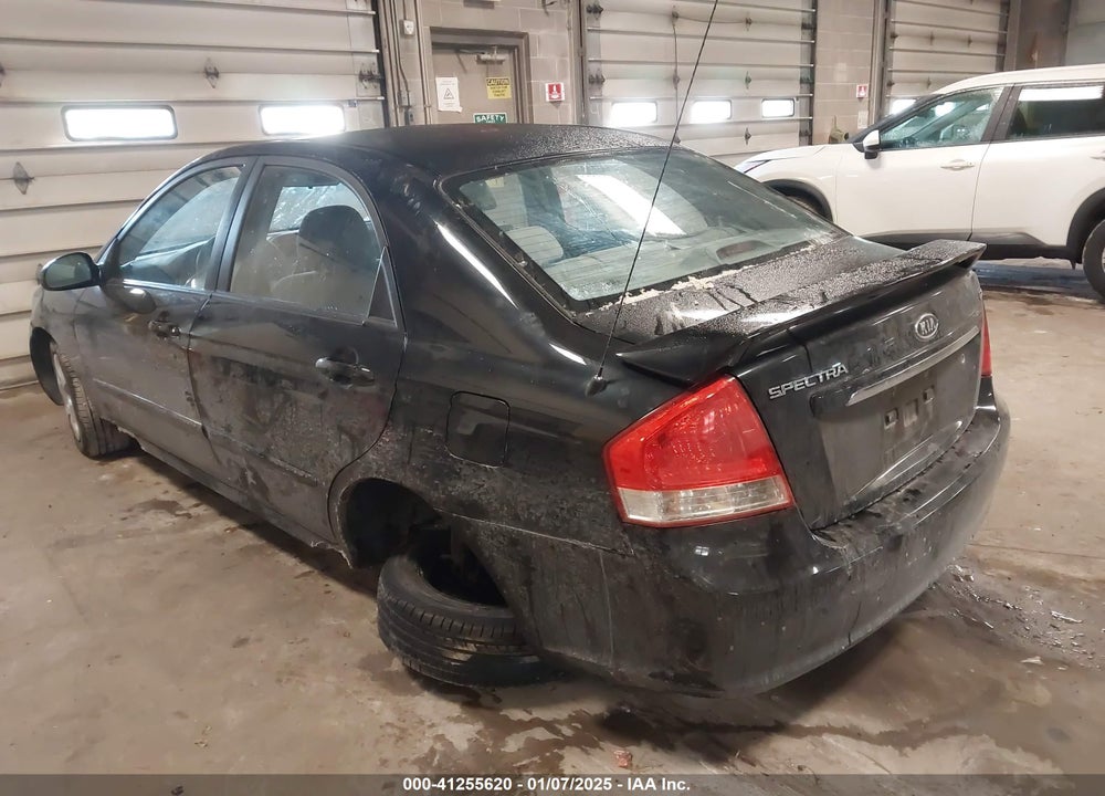 2009 KIA SPECTRA VIN: KNAFE221395659202