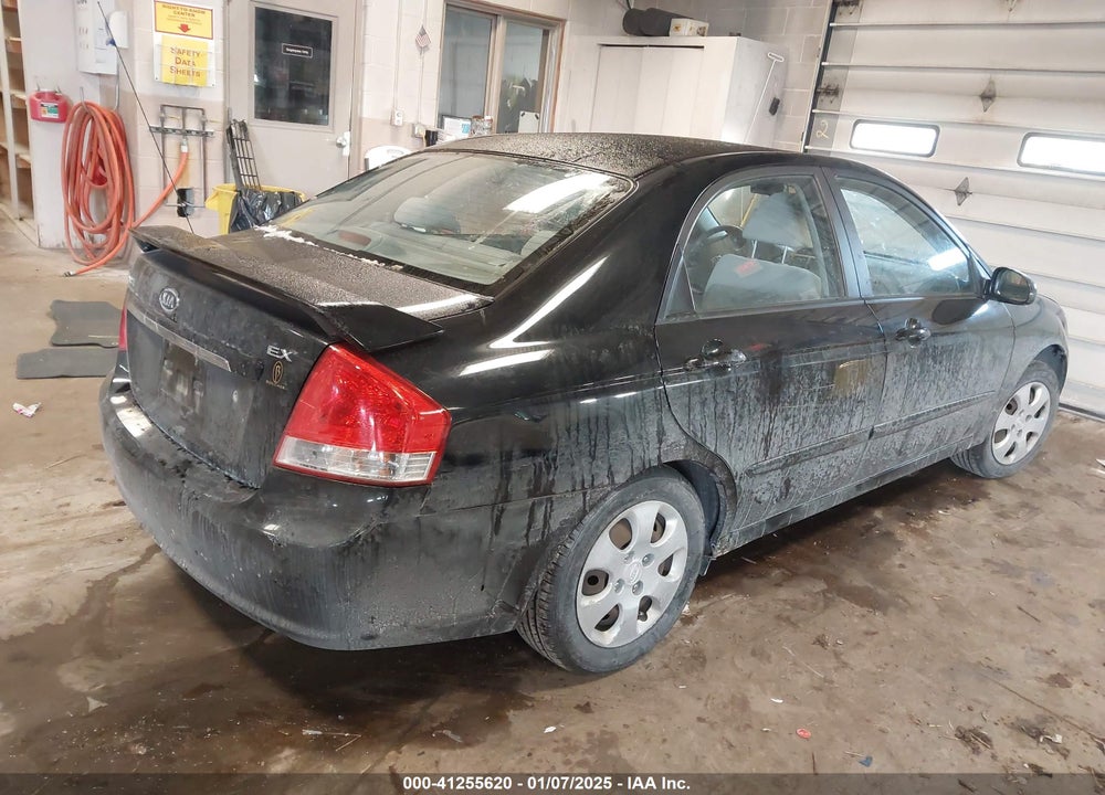 2009 KIA SPECTRA VIN: KNAFE221395659202