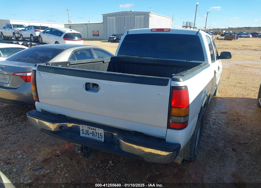 2005 GMC SIERRA 1500 SLE VIN: 2GTEC13T151256510